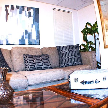 California Ave - 2 Bedroom - Home Away From Home! Pittsburgh Bagian luar foto