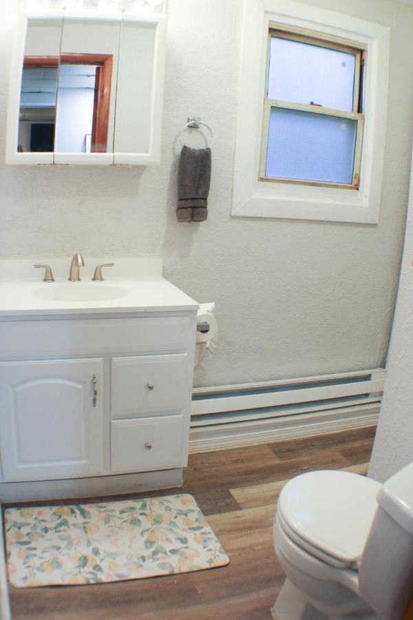 California Ave - 2 Bedroom - Home Away From Home! Pittsburgh Bagian luar foto