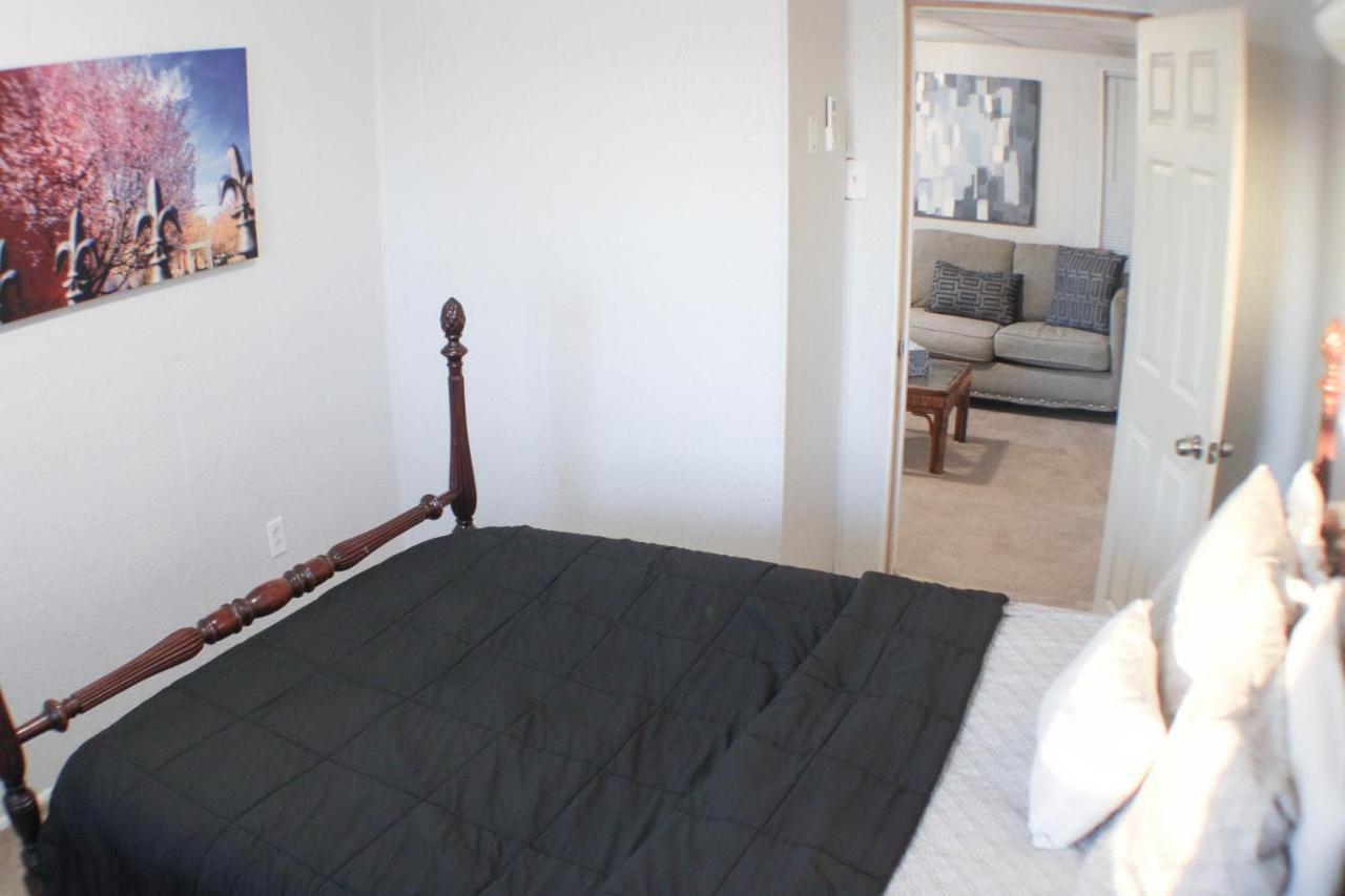 California Ave - 2 Bedroom - Home Away From Home! Pittsburgh Bagian luar foto