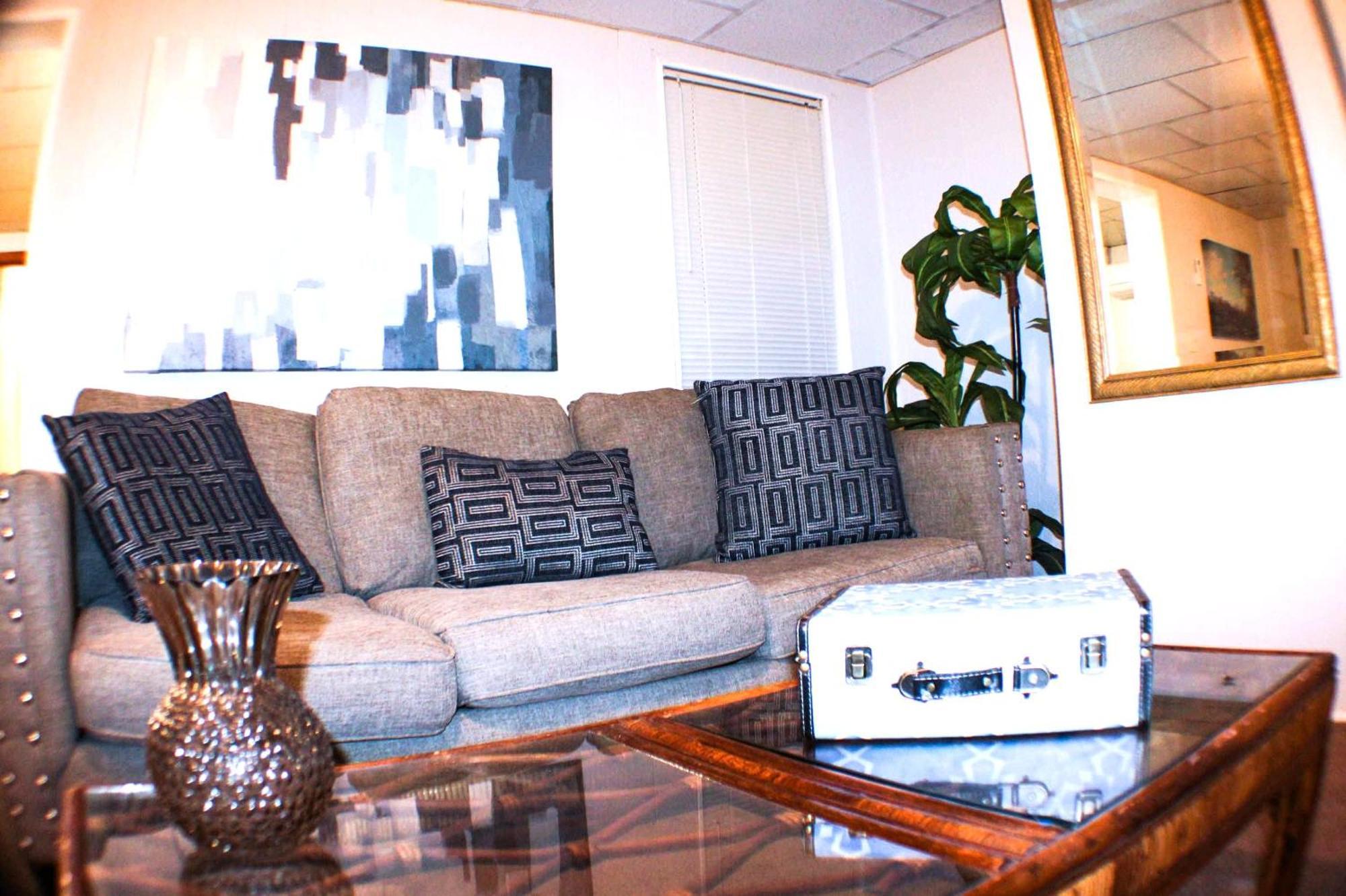 California Ave - 2 Bedroom - Home Away From Home! Pittsburgh Bagian luar foto
